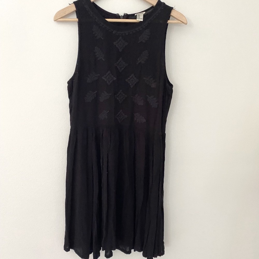 Casual LBD. Not to be underestimated.